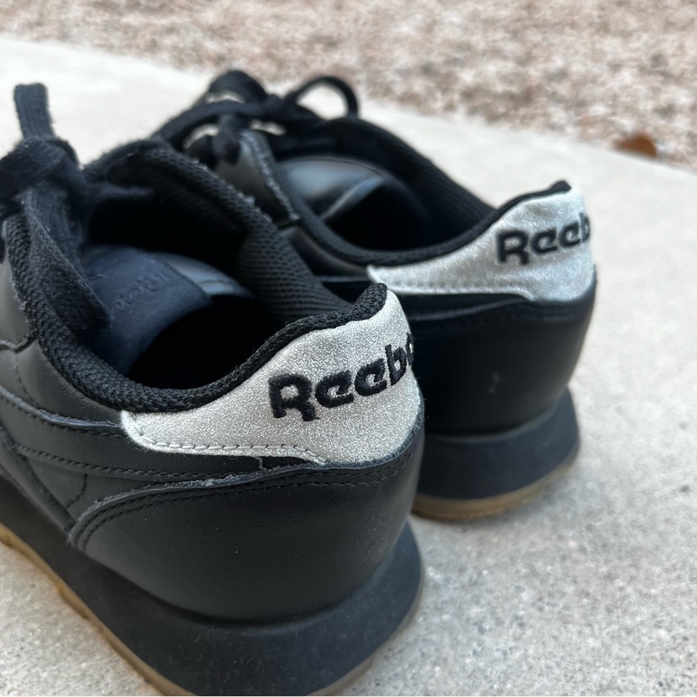 Reebok Sneakers